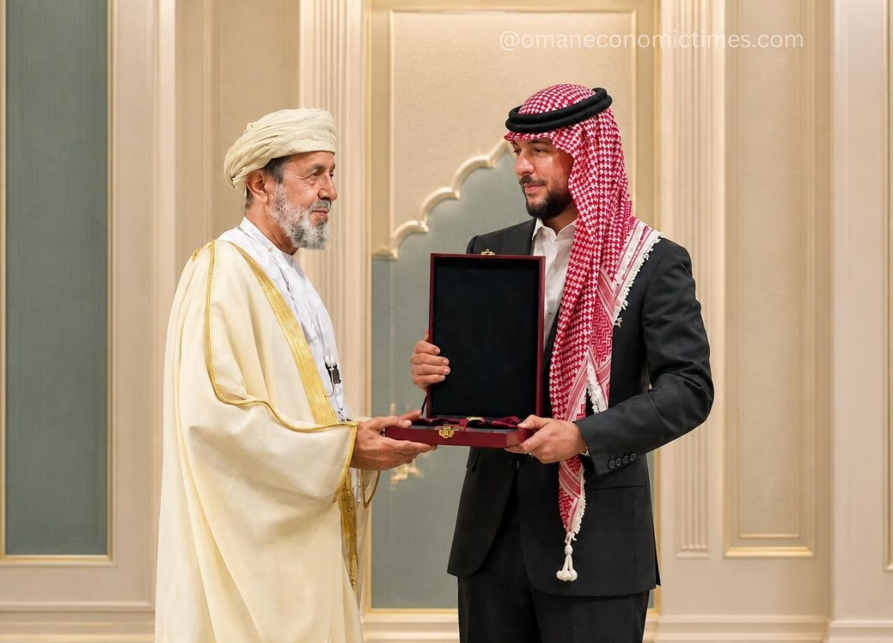 Jordan’s King Abdullah II Honors Senior Omani Scholar Sheikh Ahmed al-Siyabi in Amman