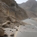 Mountain Rockfall Disruption Prompts Drivers’ Safety Alert on Muscat Route in Ibri Mountain Rockfall Disruption Prompts Drivers’ Safety Alert on Muscat Route in Ibri