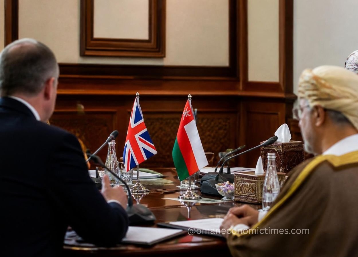 Oman and UK Foreign Ministers Hold High-Level Strategic Talks to Advance Regional De-escalation and Political Dialogue